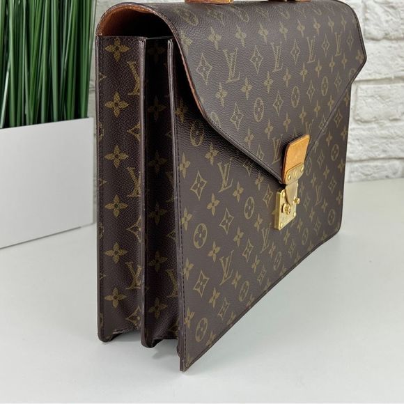 Authentic LOUIS VUITTON Monogram Briefcase   - Picture 3 of 16